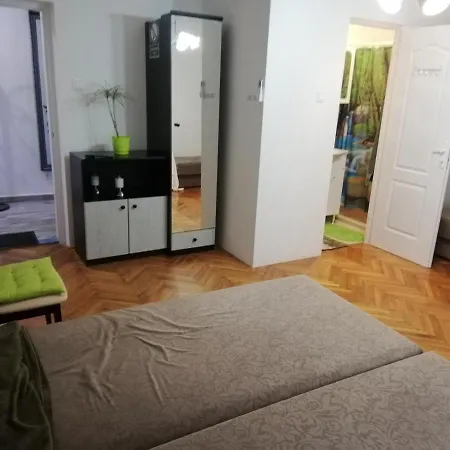 Oeroekzoeld * Segedyn